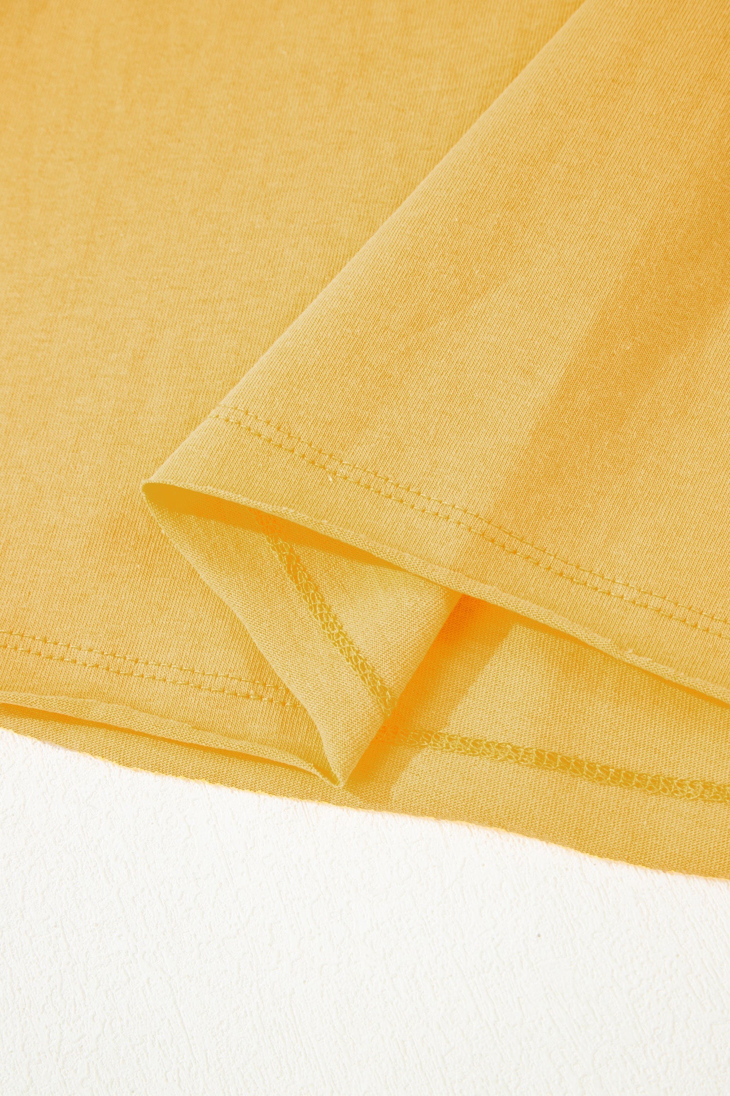 Contrast Trim Raw Hem Short Sleeve Top