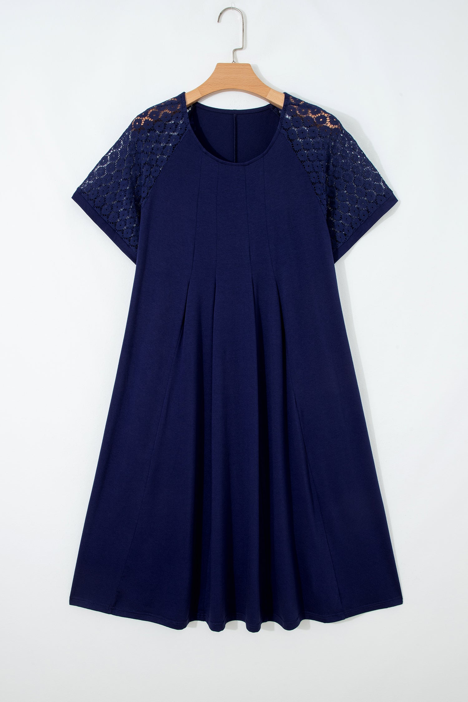 Plus Size Solid Lace Short Sleeve Pleated Dress