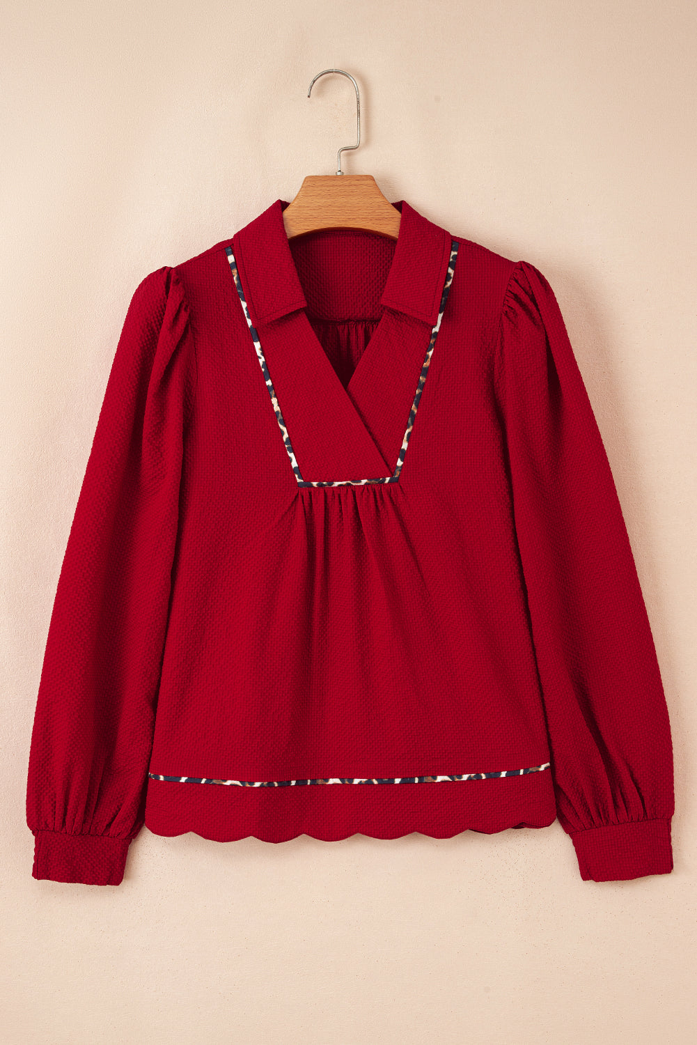 Leopard Contrast Trim V-Neck Textured Blouse
